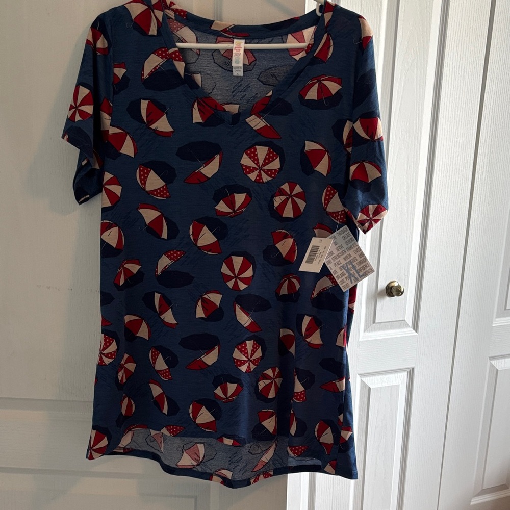 LulaRoe Christy T Red and blue Umbrella Pattern Shirt
